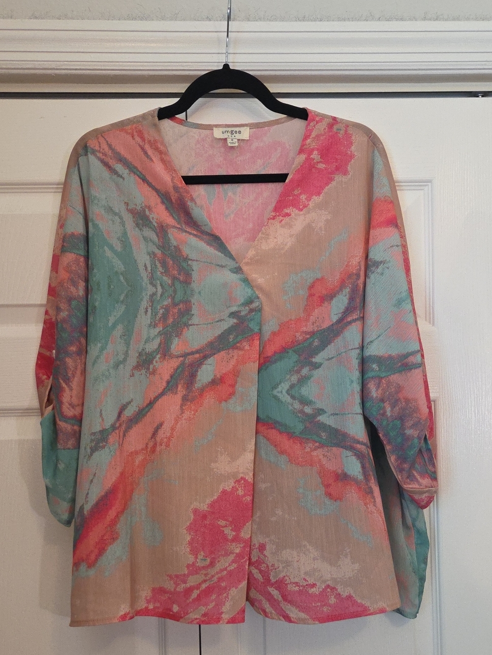 Umgee Open Front Tunic in Pink, Teal & Beige Abstract Print